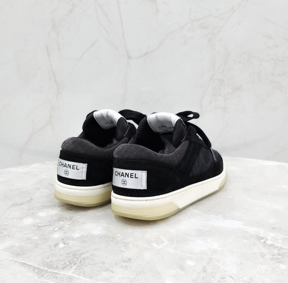 [럭스유] 35.5 / 샤넬 스웨이드 퀄팅 스니커즈 G38740
