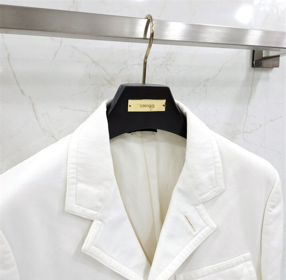 [럭스유] 46 / 톰포드 화이트 사파리 자켓