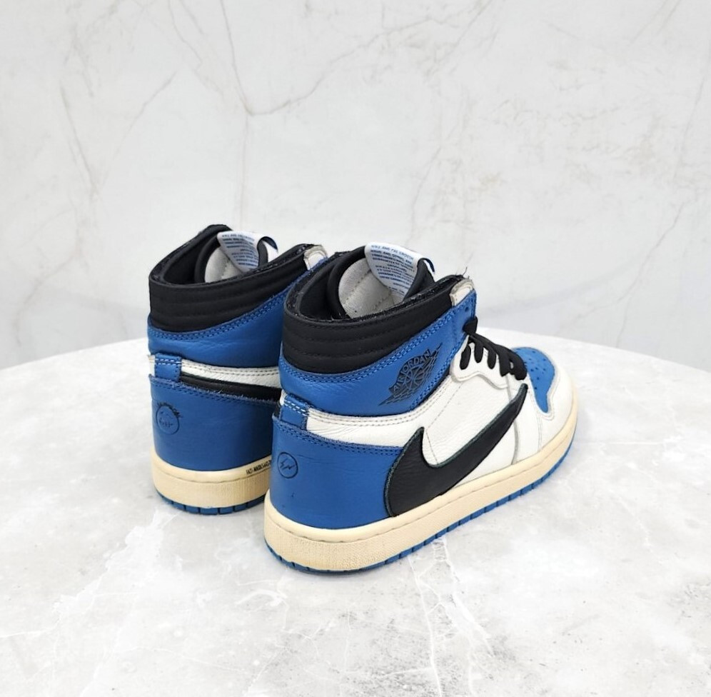 [럭스유] UK6.5 / 나이키 X 트래비스 스캇 프라그먼트 조던1 하이 OG