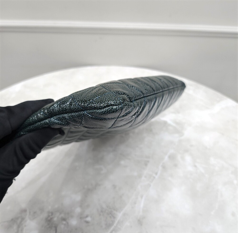 [럭스유] 샤넬 클래식 클러치 에나멜 라지 19번대