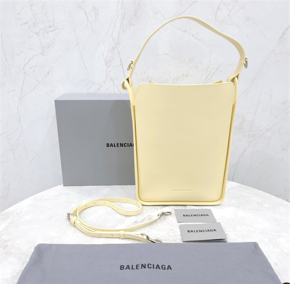 [럭스유] 발렌시아가 툴 20 옐로우 레더 토트 크로스백 659920