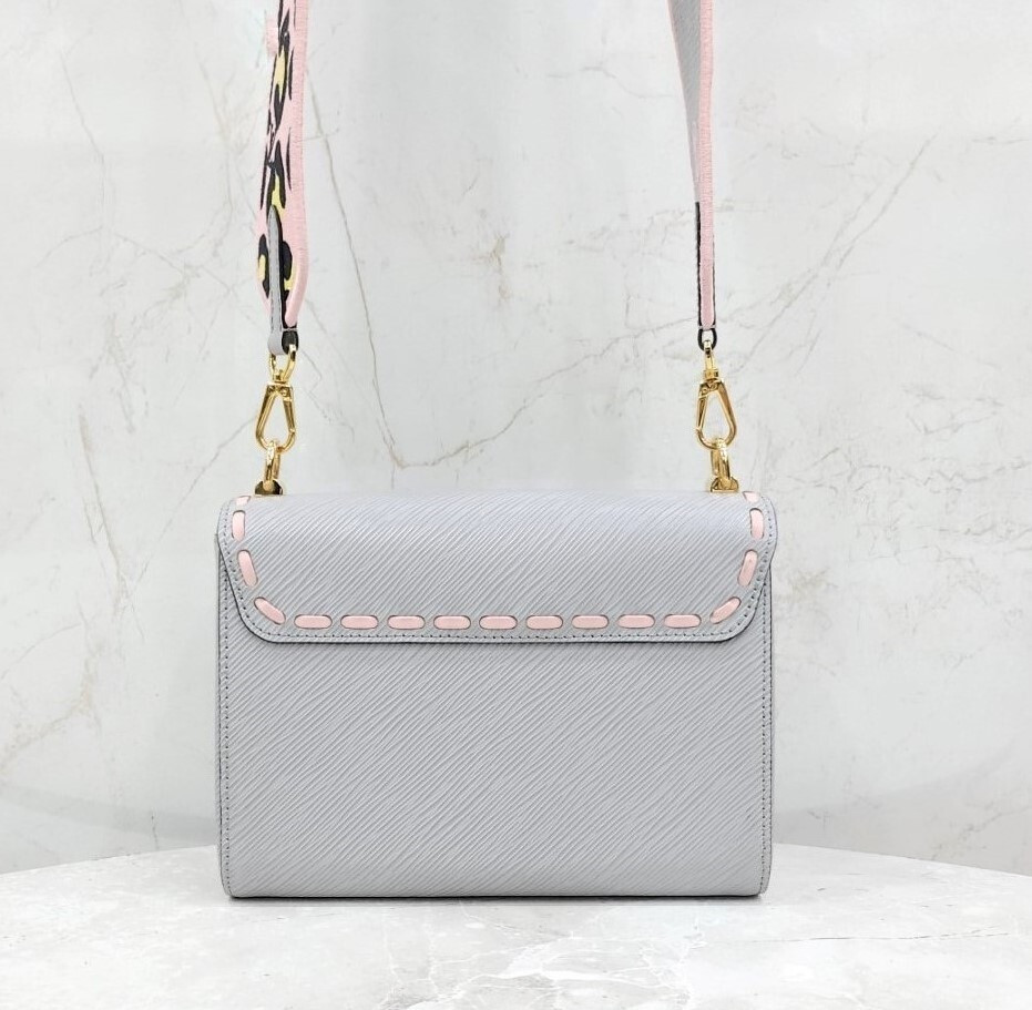 [럭스유] 루이비통 에피 트위스트 캡슐 컬렉션 스티치 크로스백 M58606