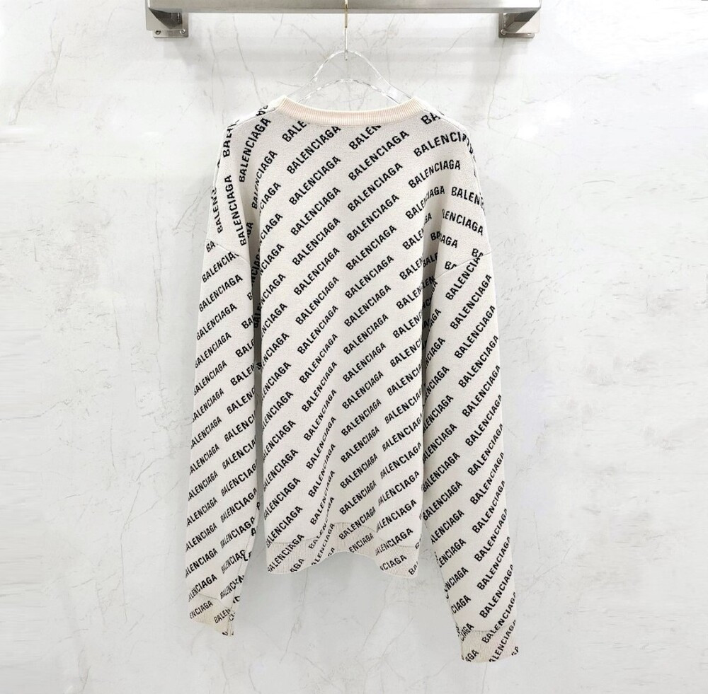 [럭스유] M / 발렌시아가 멀티로고 올오버 라운드 니트 702952