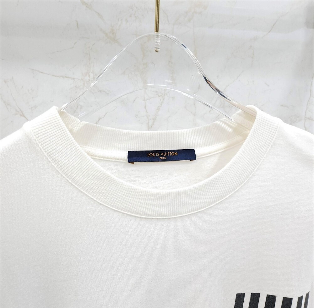 [럭스유] L / 루이비통 화이트 로고 프린팅 플라워 반팔 티셔츠