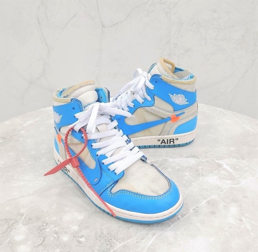 [럭스유] 250 / 나이키 조던1 X 오프화이트 레트로 하이 UNC 파우더블루