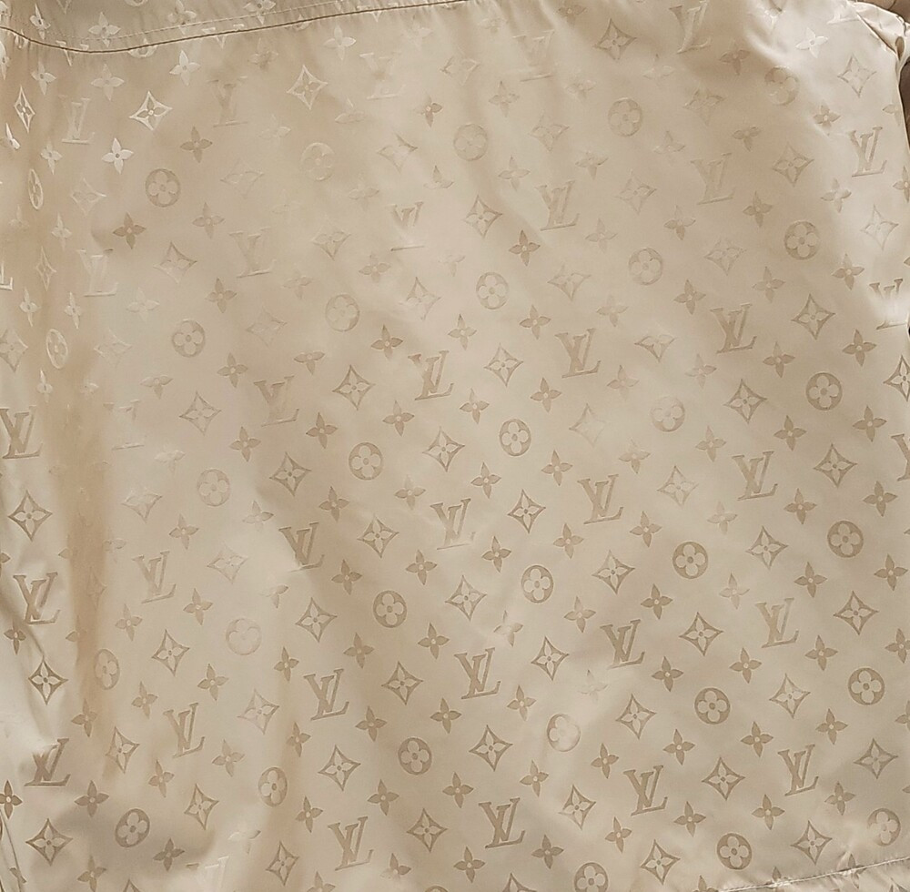 [럭스유] 46 / 루이비통 모노그램 리버서블 나일론 윈드브레이커