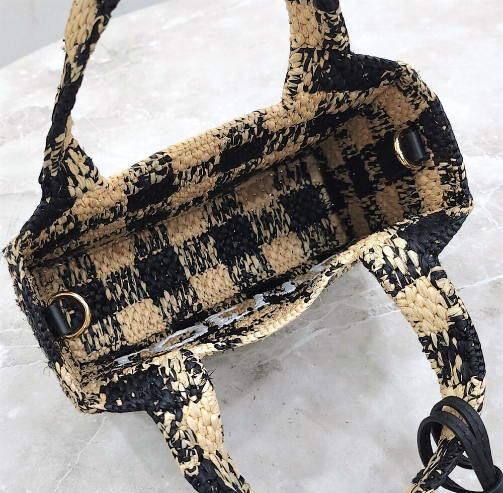 [럭스유] 로에베 라피아 체크 미니 토트백 ALF1V46X10