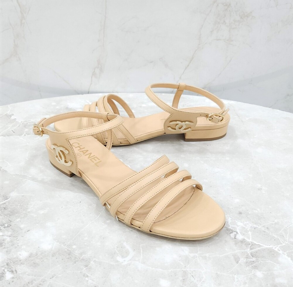 [럭스유] (새상품) 36.5 / 샤넬 CC로고 레더 샌들