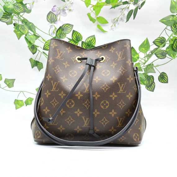 Louis Vuitton(루이비통) M44020 모노그램 캔버스 블랙 네오 노에 버킷 숄더백