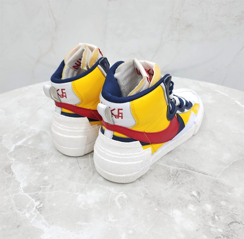 [럭스유] 250 / 나이키 X 사카이 블레이저 미드 스니커즈