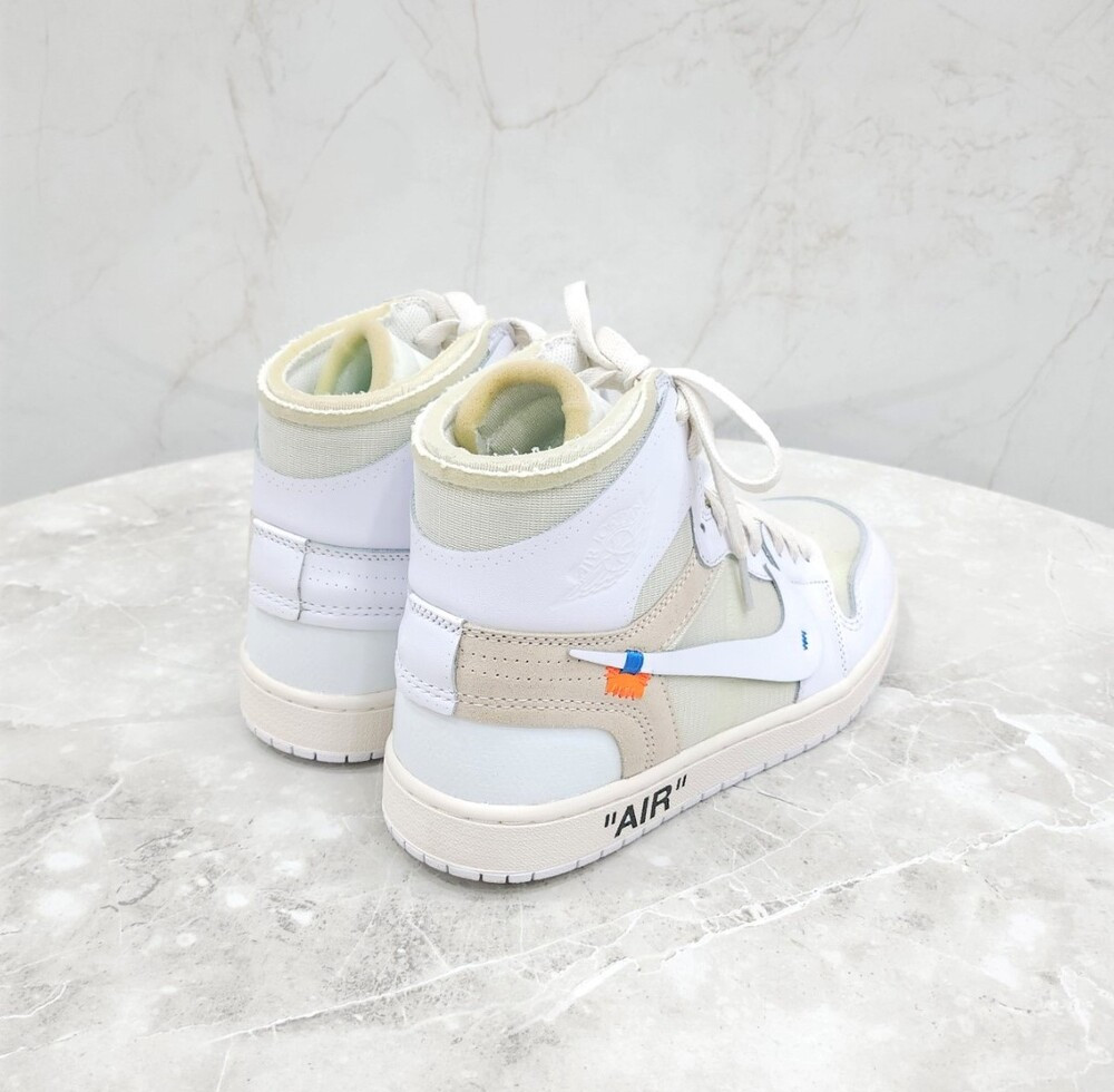 [럭스유] 270 / 나이키 X 오프화이트 화이트 조던1 NRG 스니커즈