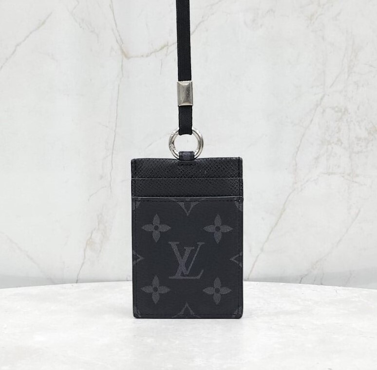 [럭스유] 루이비통 타이가라마 이클립스 카드홀더 스트랩 목걸이 M30763