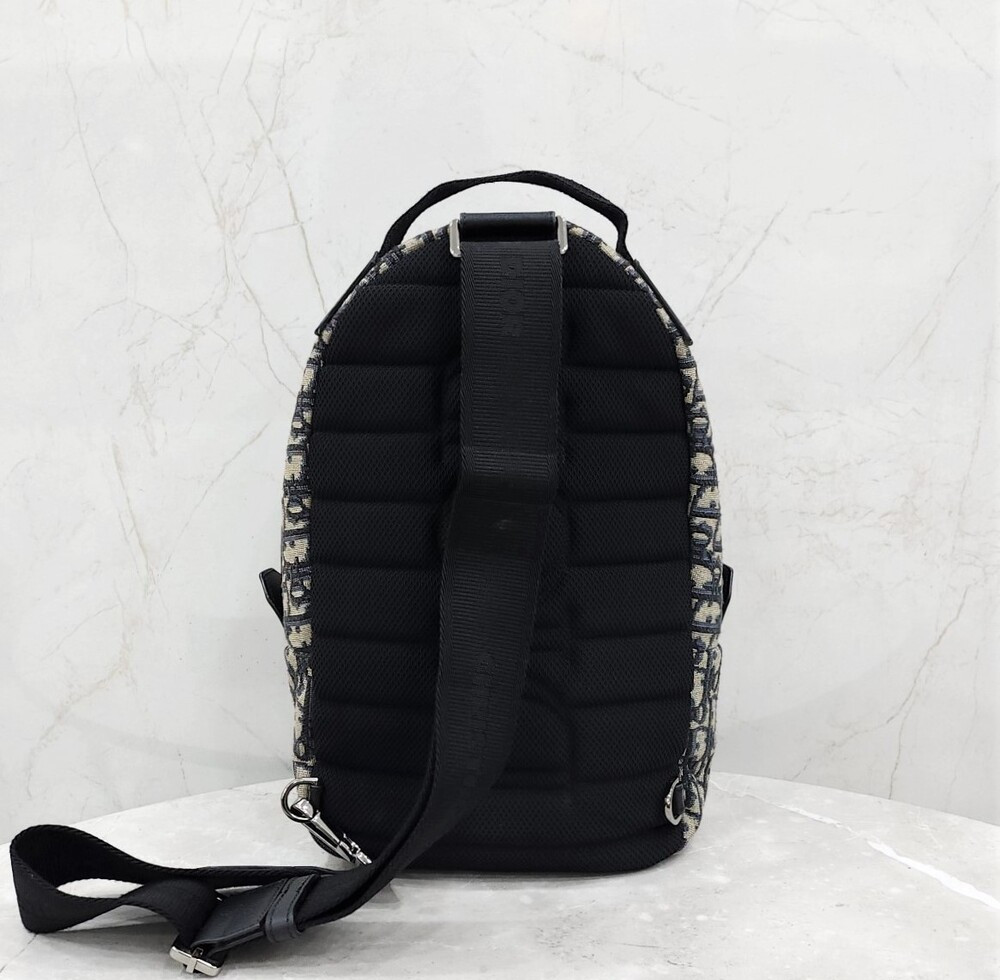 [럭스유] 디올 오블리크 자카드 라이더 슬링백 1ESGO013YKY