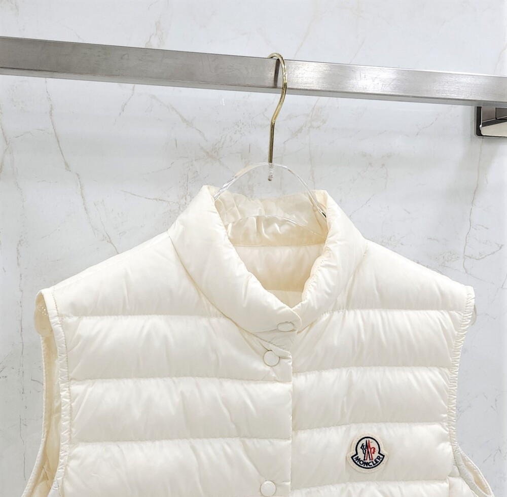 [럭스유] 2 / 몽클레어 여성 리안 패딩 조끼 화이트 I10931A10200