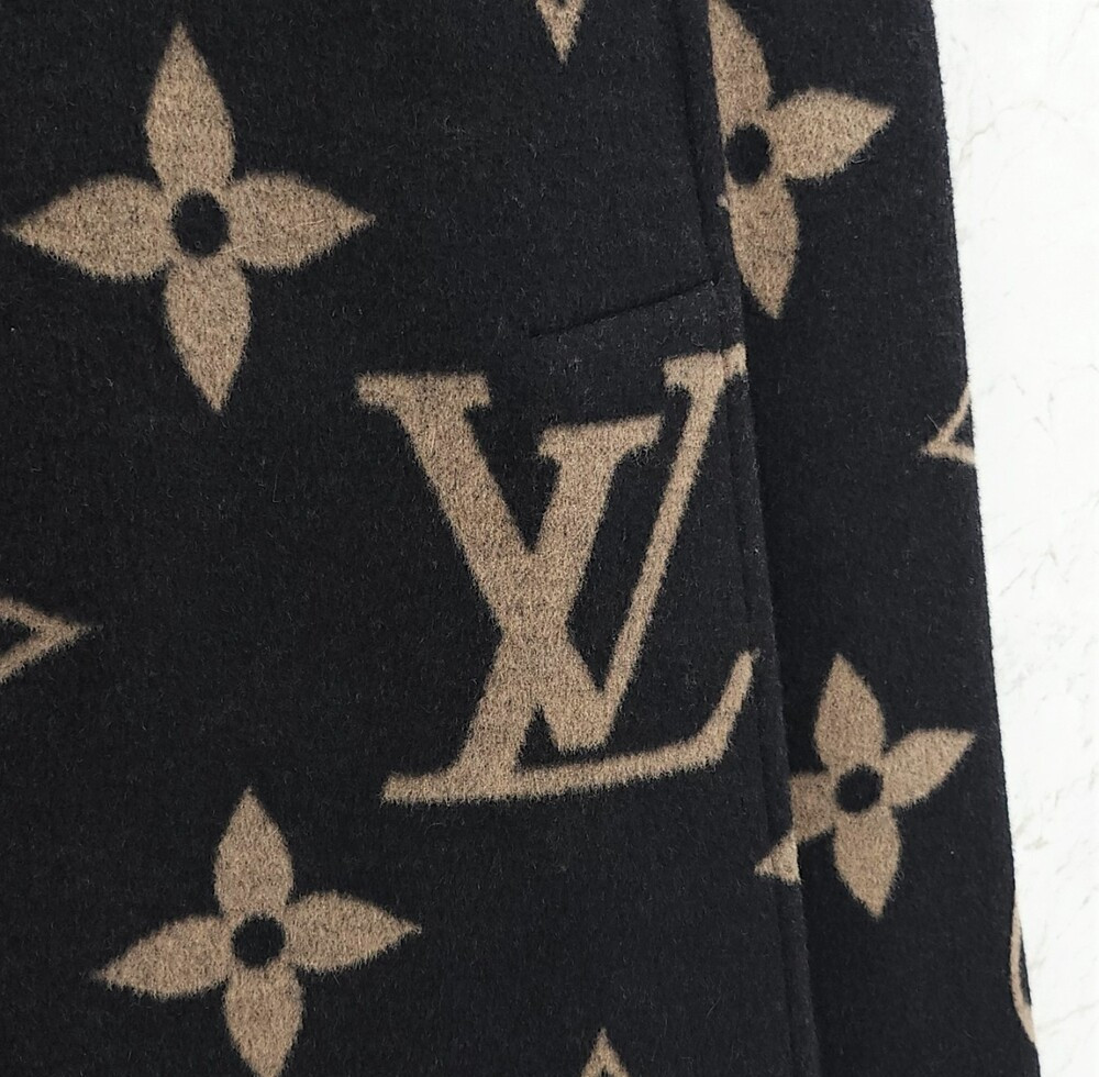 [럭스유] 34 / 루이비통 한정판 모노그램 스커트