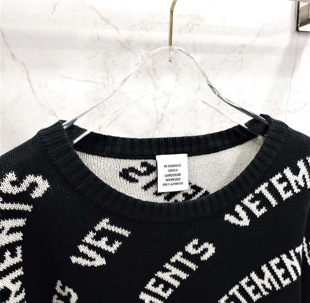 [럭스유] XL / 베트멍 멀티로고 오버 스웨터 니트