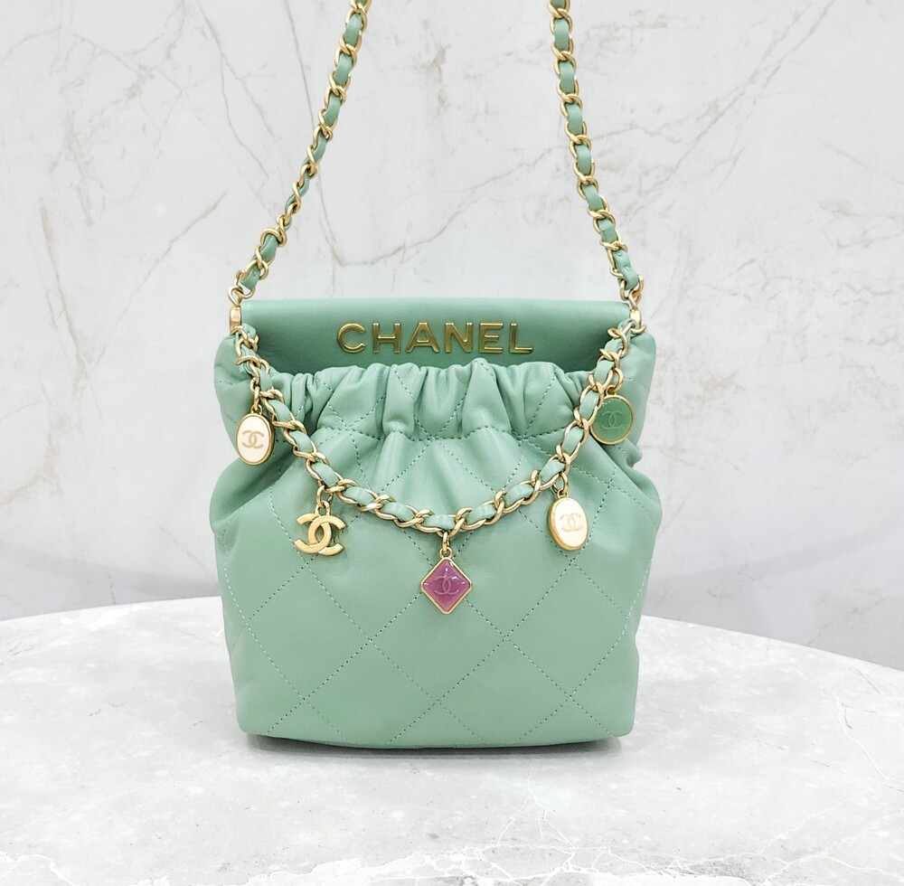 [럭스유] (새상품) 샤넬 스몰 민트 램스킨 버킷백 AS3793