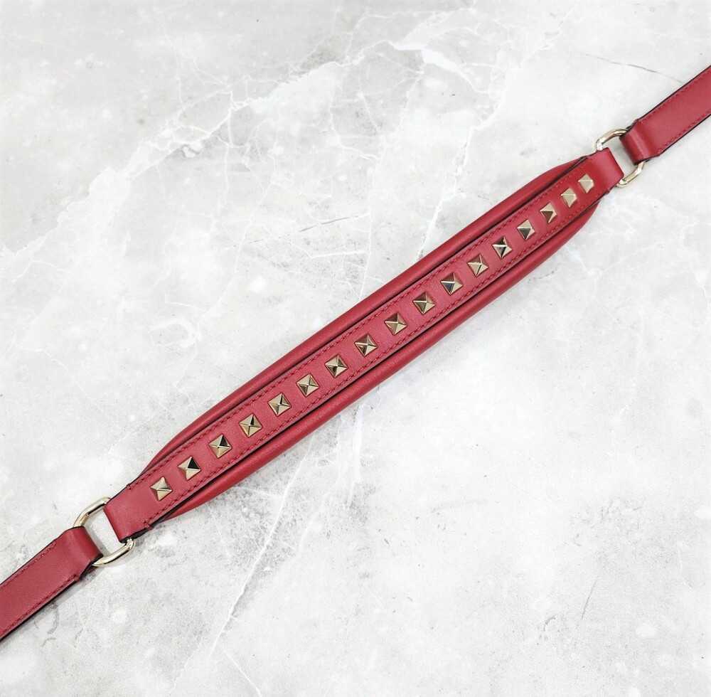 [럭스유] 발렌티노 스터드 가라바니 레더 숄더백 VAB052129