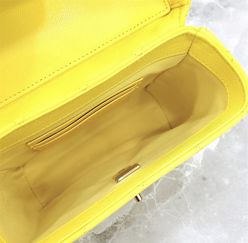 [럭스유] 샤넬 옐로우 코스메틱 케이스 탑핸들 숄더백 신형내장칩 AS3729