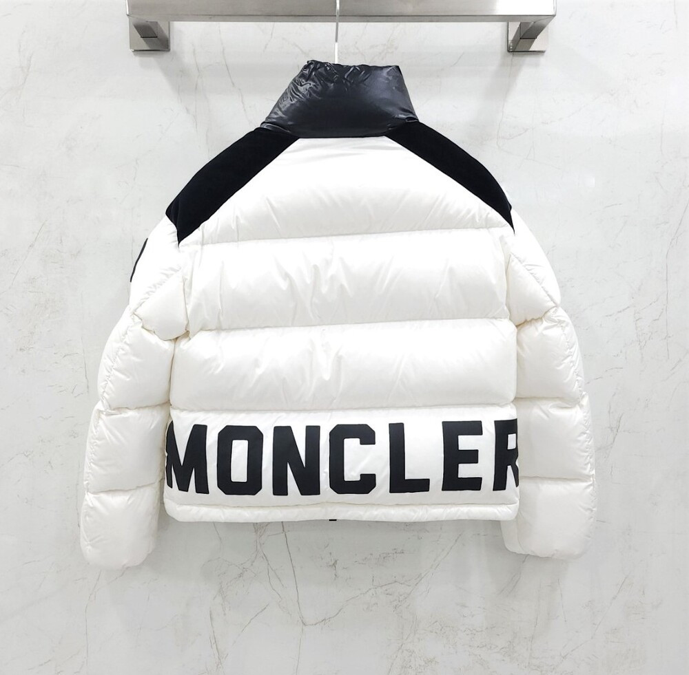 [럭스유] (새상품) 00 / 몽클레어 화이트 CHOUELLE 슈엘 여성 다운 패딩