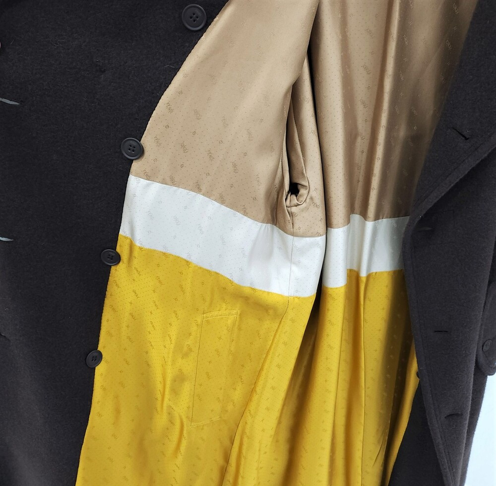 [럭스유] 48 / 펜디 견장 벨티드 캐시미어 코트