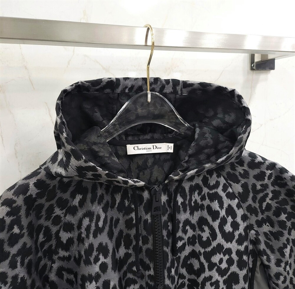 [럭스유] 36 / 디올 레오파드 아노락 원피스