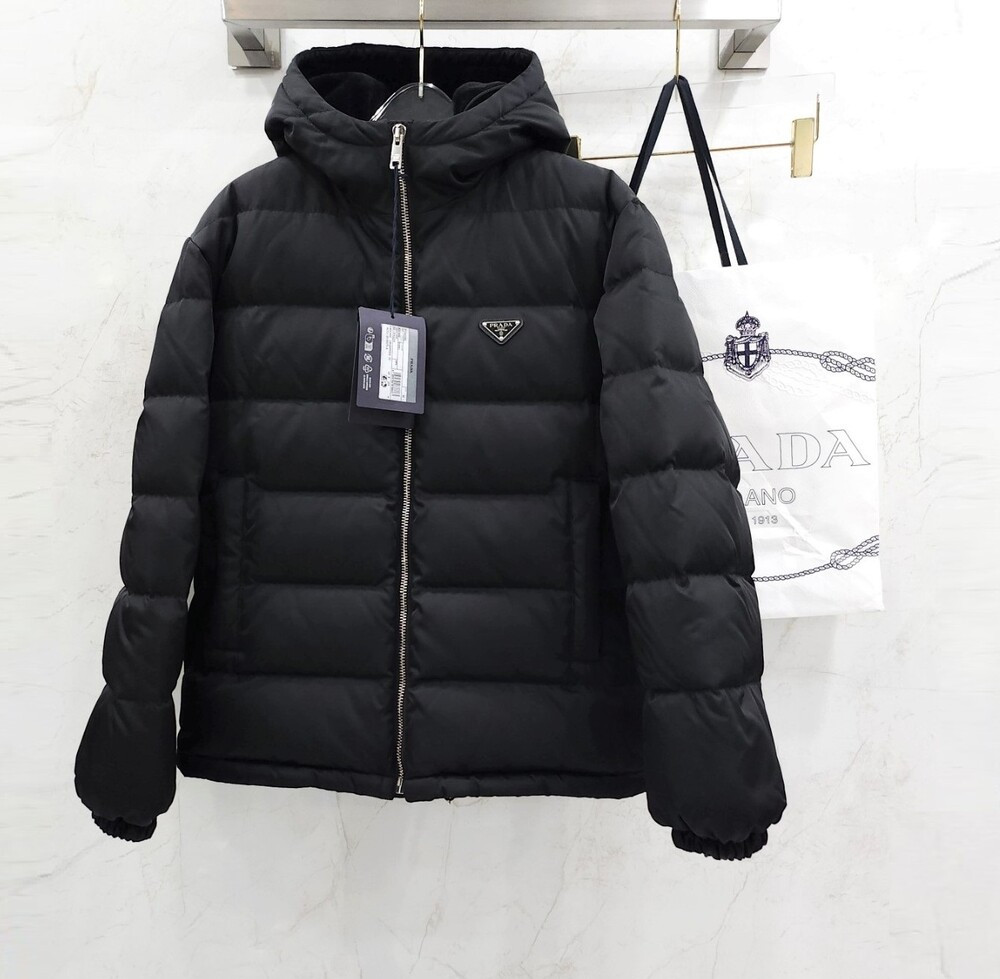 [럭스유] M / 프라다 리나일론 시어링 구스다운 패딩