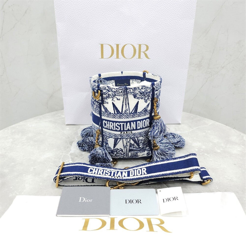 [럭스유] 디올 D 버블 버킷백 스몰 M1317CRVX