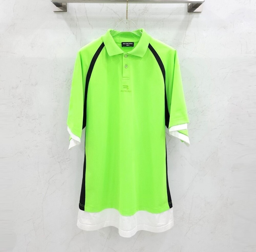 [럭스유] S / 발렌시아가 그린 로고 레이어드 오버 카라티