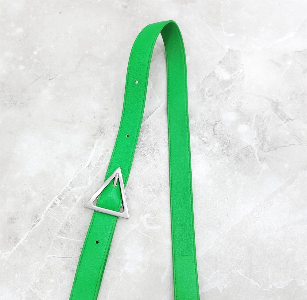 [럭스유] 보테가베네타 그린 인트레치아토 패딩 카세트 크로스백 591970