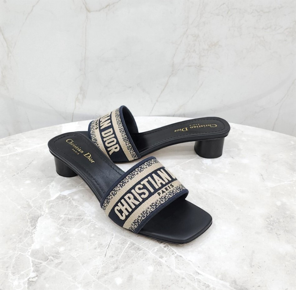 [럭스유] 38.5 / 디올 딥블루 자수 코튼 뮬 힐 KCQ915ERC