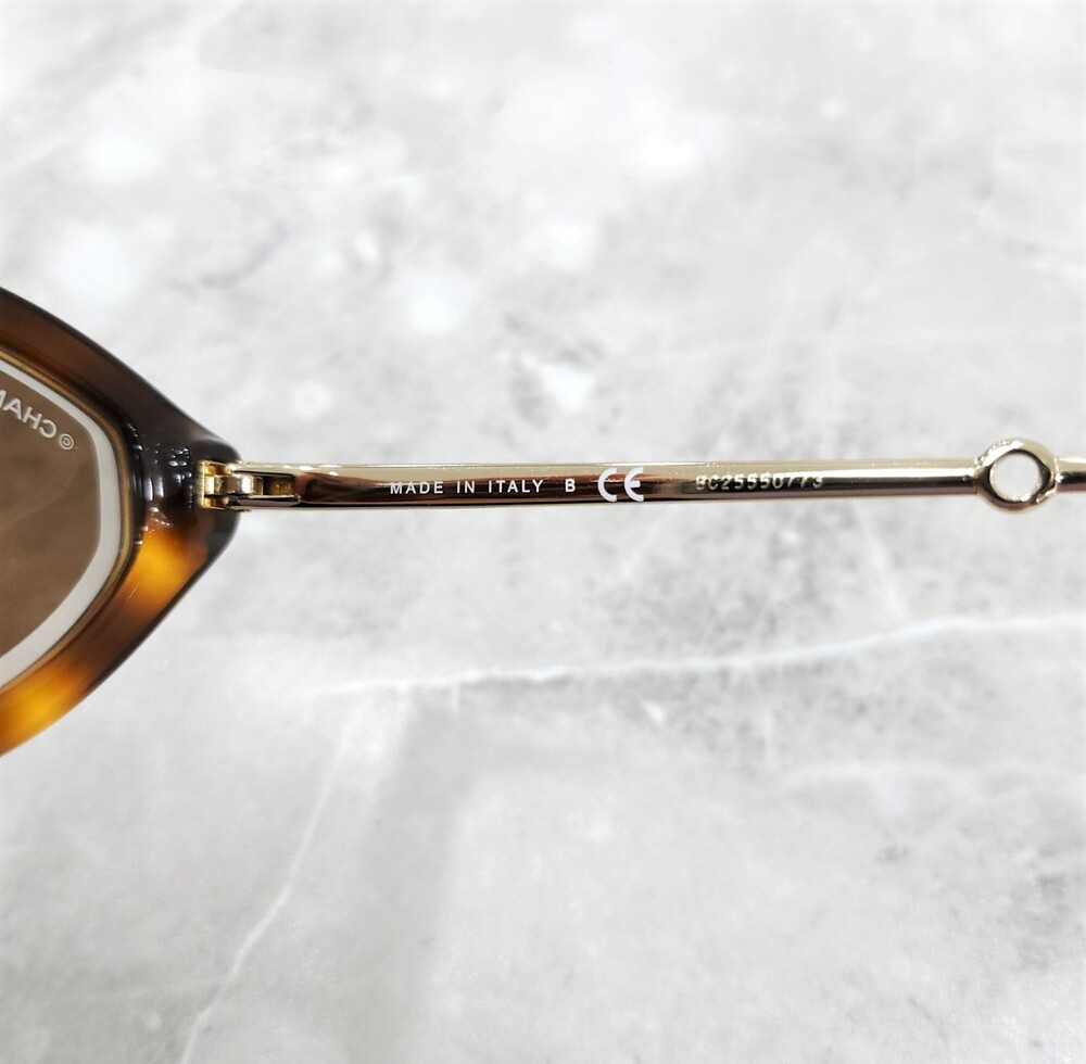 [럭스유] (새상품) 샤넬 캣아이 진주 스트랩 선글라스 A71356