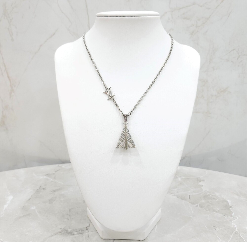 [럭스유] 루이비통 LV 페어플레인 큐빅 실버 목걸이 M01034