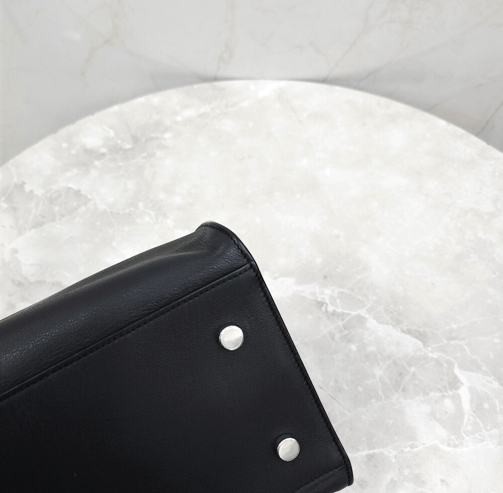 [럭스유] 생로랑 블랙 카바스 토트백 스몰 424869