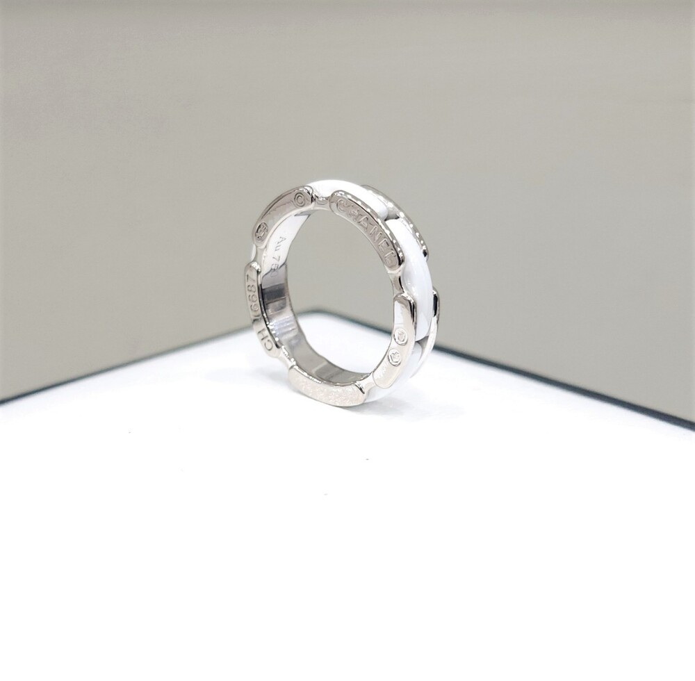 [럭스유] 샤넬 화이트 세라믹 울트라 링 47호 J3091
