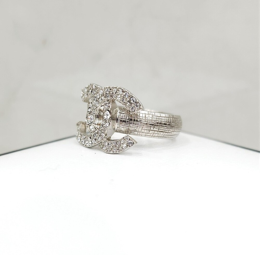 [럭스유] 샤넬 CC로고 크리스탈 반지 국내11호