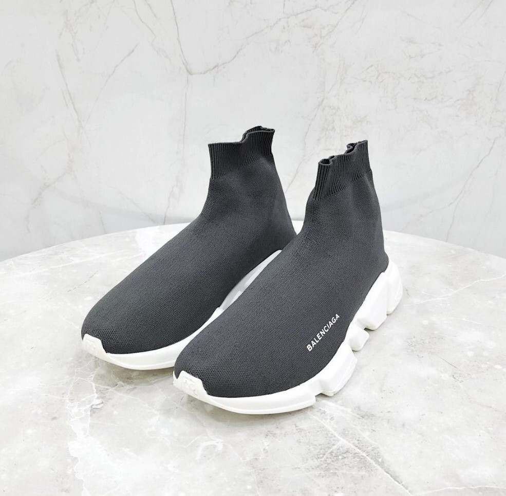 [럭스유] (새상품) 41 / 발렌시아가 스피드러너 스니커즈 다크그레이