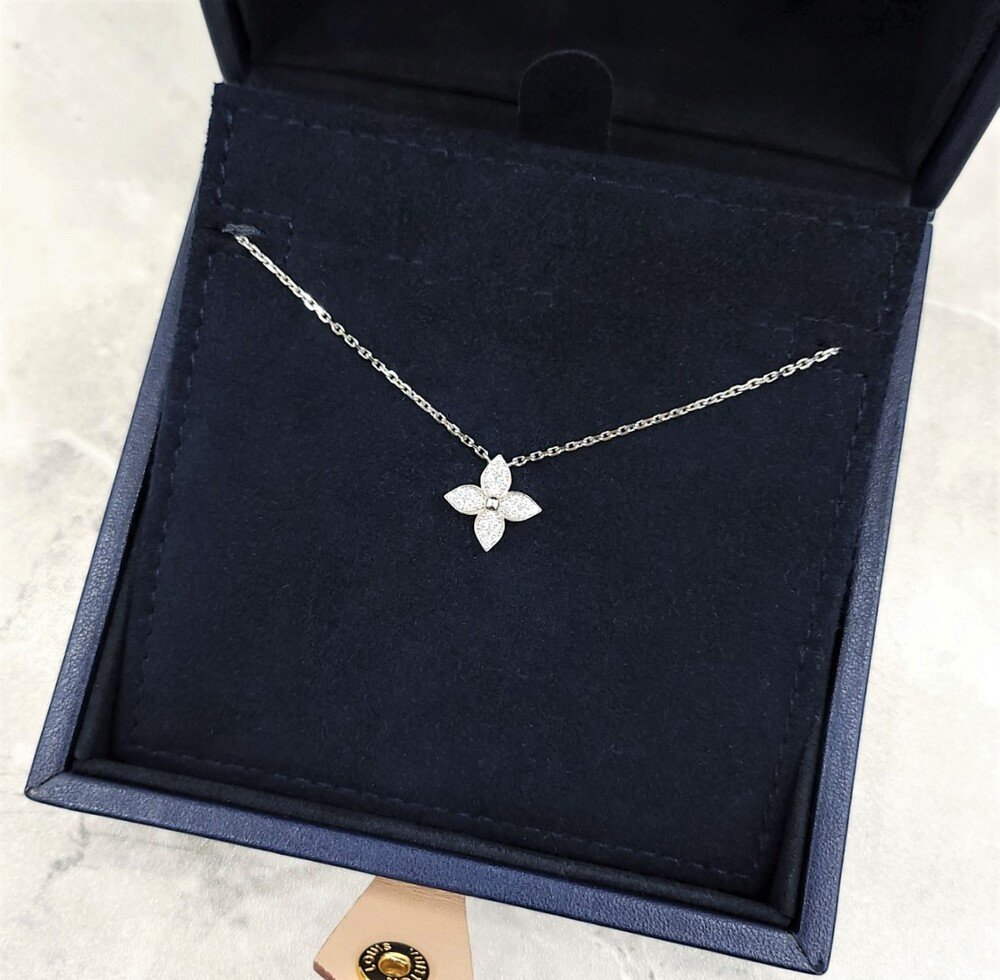 [럭스유] 루이비통 다이아몬드 이딜블라썸 펜던트 화이트골드 목걸이 Q93622