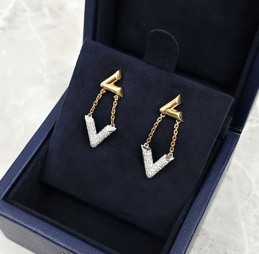 [럭스유] 루이비통 LV 다이아 볼트 귀걸이 Q96973