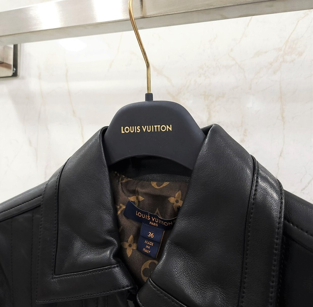 [럭스유] (새상품) 36 / 루이비통 핀 스트라이프 레더 집업 원피스