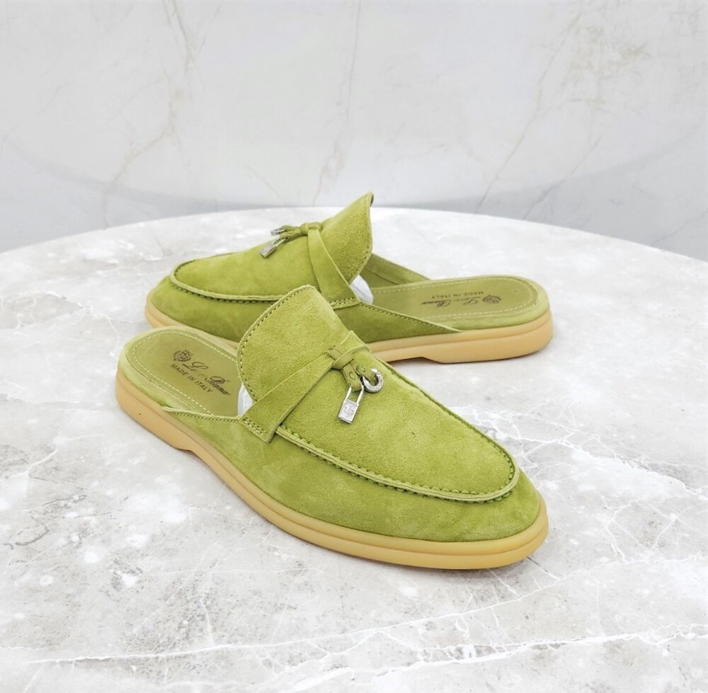 [럭스유] 36.5 / 로로피아나 바부슈 참스 스웨이드 뮬 슬리퍼