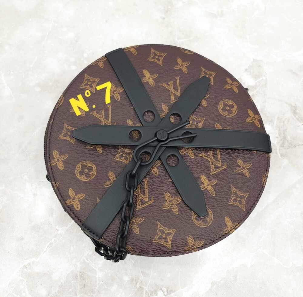 [럭스유] (새상품) 루이비통 한정판 No7 모노그램 휠박스 크로스백