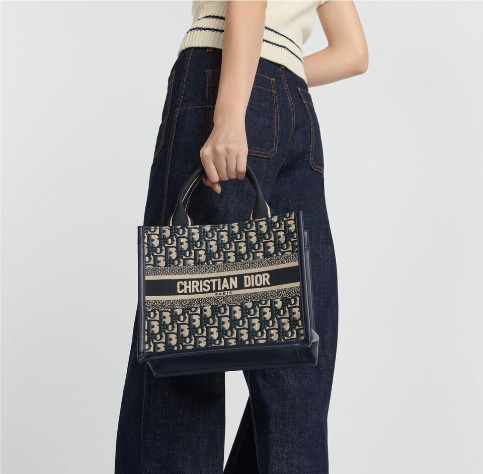 [럭스유] 디올 오블리크 북토트 레더 백 스몰 M1324CZBB