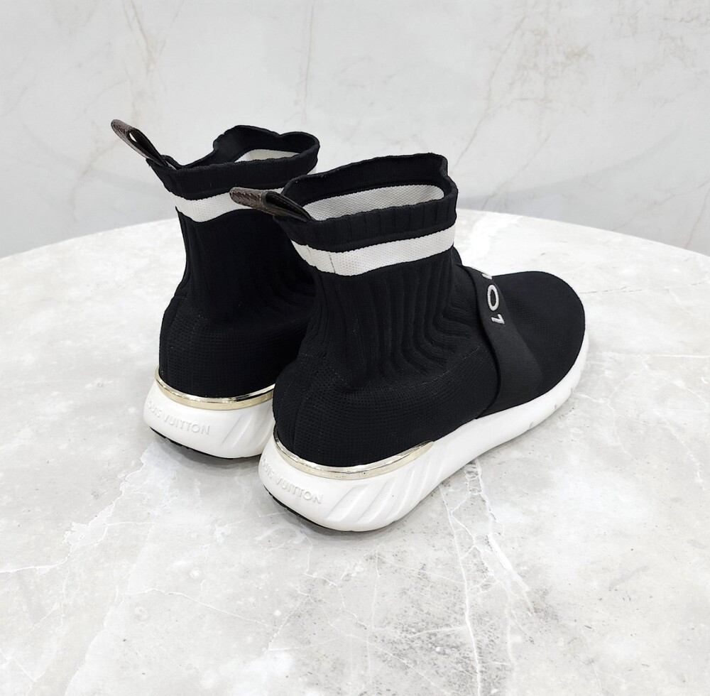 [럭스유] 35.5 / 루이비통 블랙 밴딩 로고 애프터게임 삭스 스니커즈