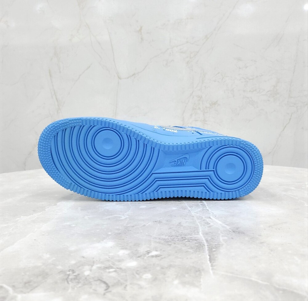 [럭스유] (새상품) US7 / 나이키 X 오프화이트 에어포스1 로우 MCA 유니버시티 블루