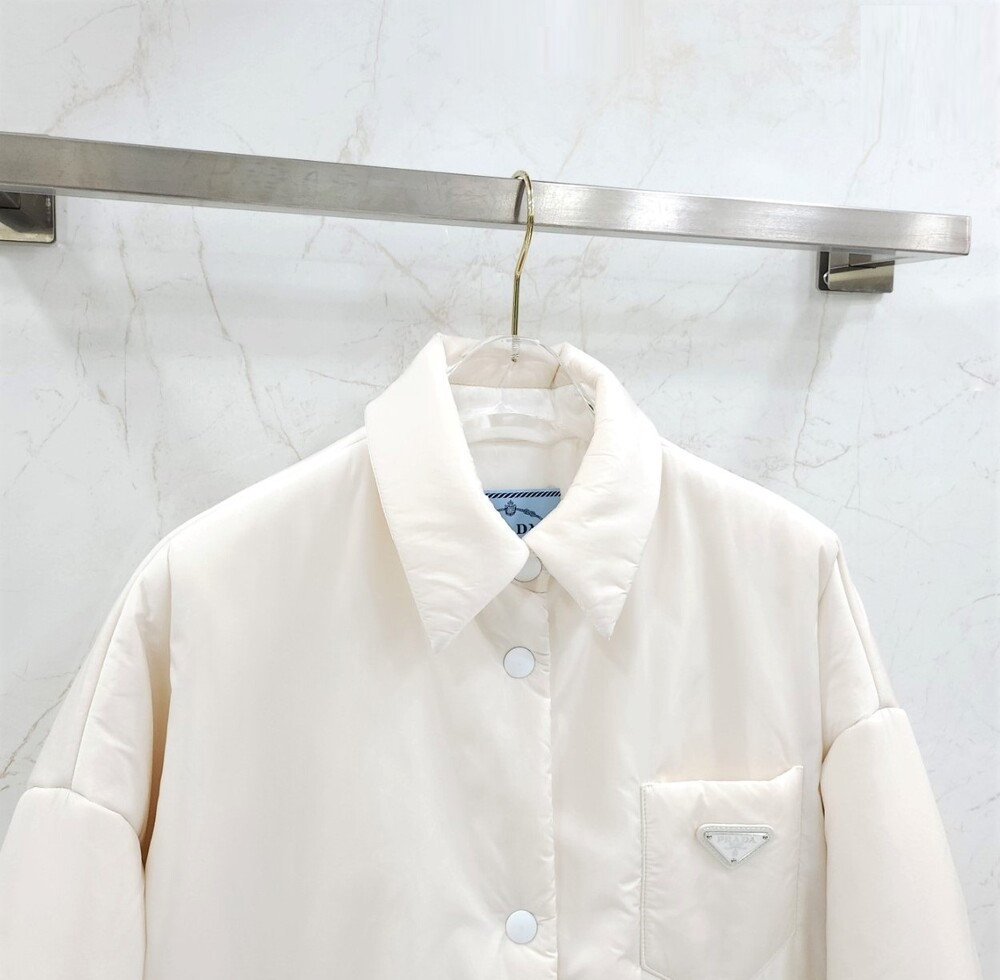 [럭스유] 36 / 프라다 여성 리나일론 삼각로고 셔츠 패딩 자켓 291968