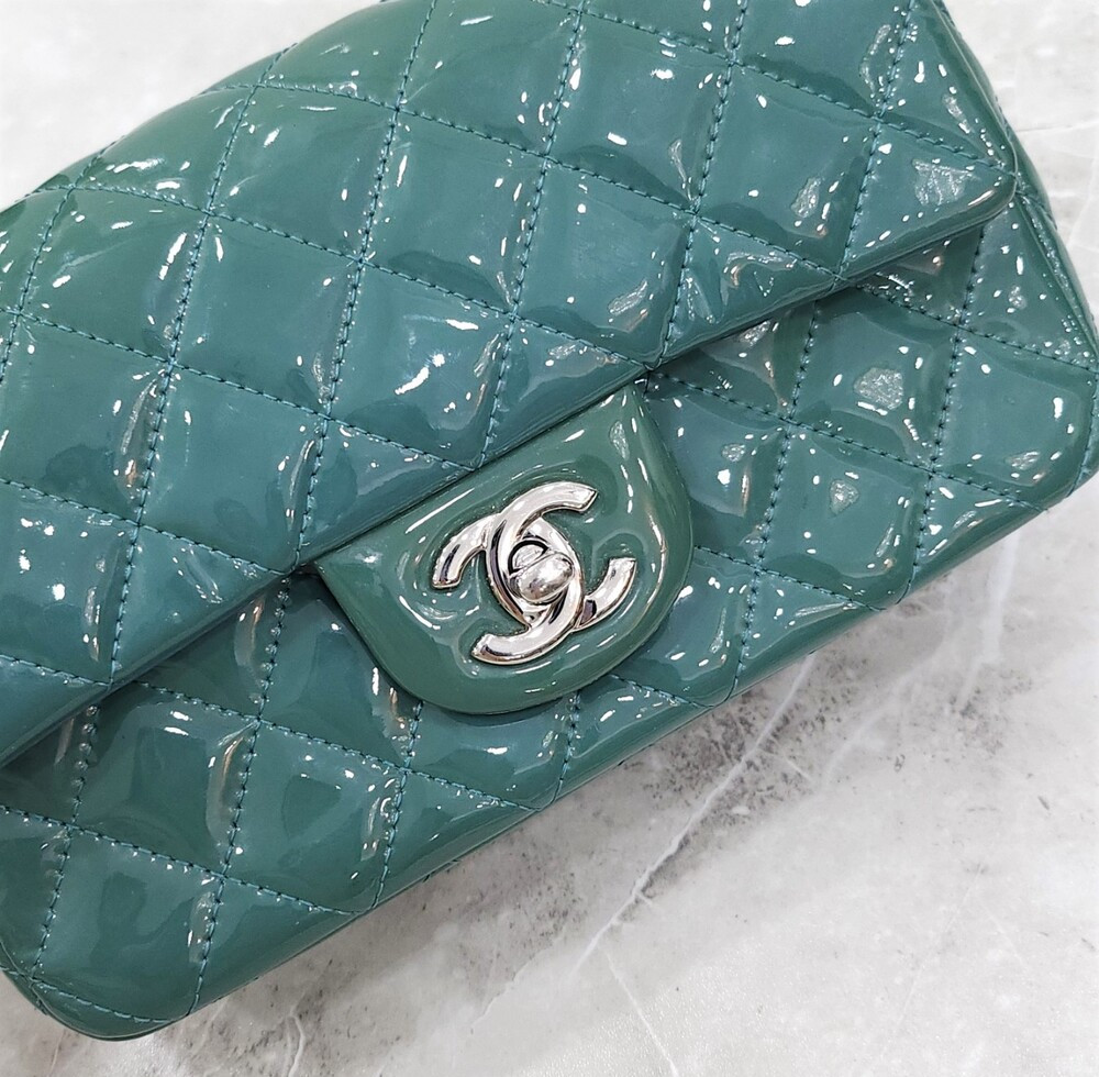 [럭스유] 샤넬 페이던트 클래식 뉴미니 숄더백 21번대