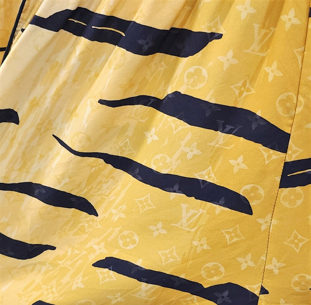 [럭스유] 38 / 루이비통 모노그램 프린트 파자마 쇼츠 1ABE8X