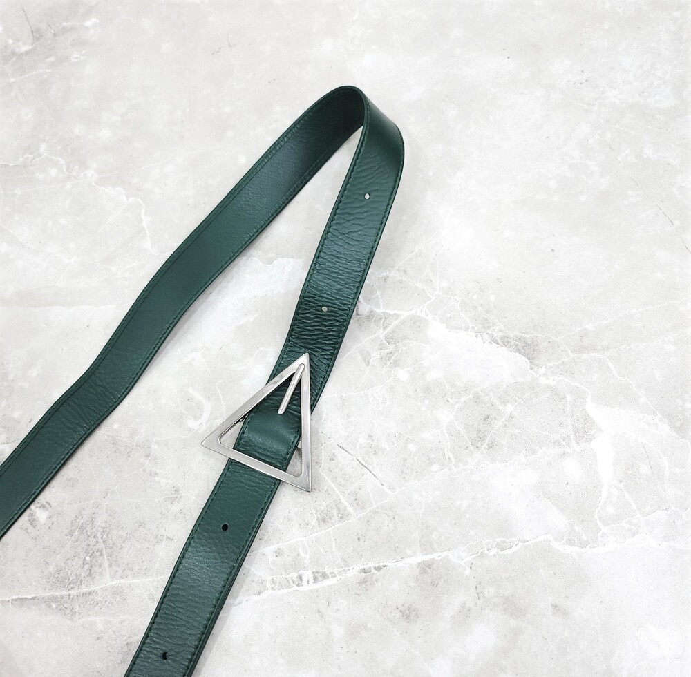 [럭스유] 보테가베네타 그린 레더 맥시 카세트 크로스바디백