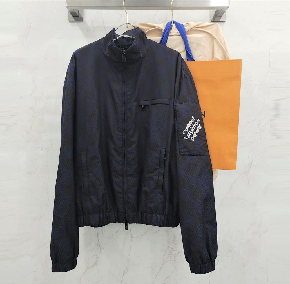 [럭스유] 50 / 루이비통 다미에 팝 나일론 트래블 블루종 1AFHVR